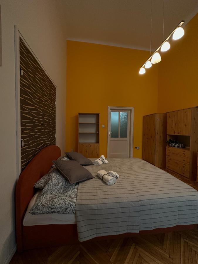 Old Town Apart Apartamento Budapest Exterior foto